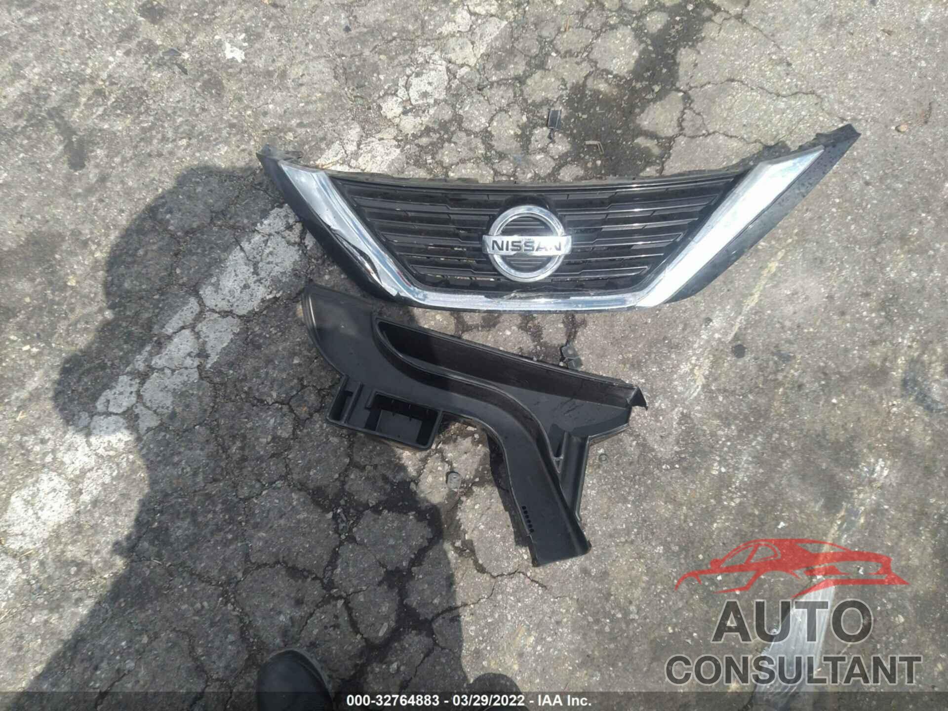 NISSAN ALTIMA 2018 - 1N4AL3AP8JC157533