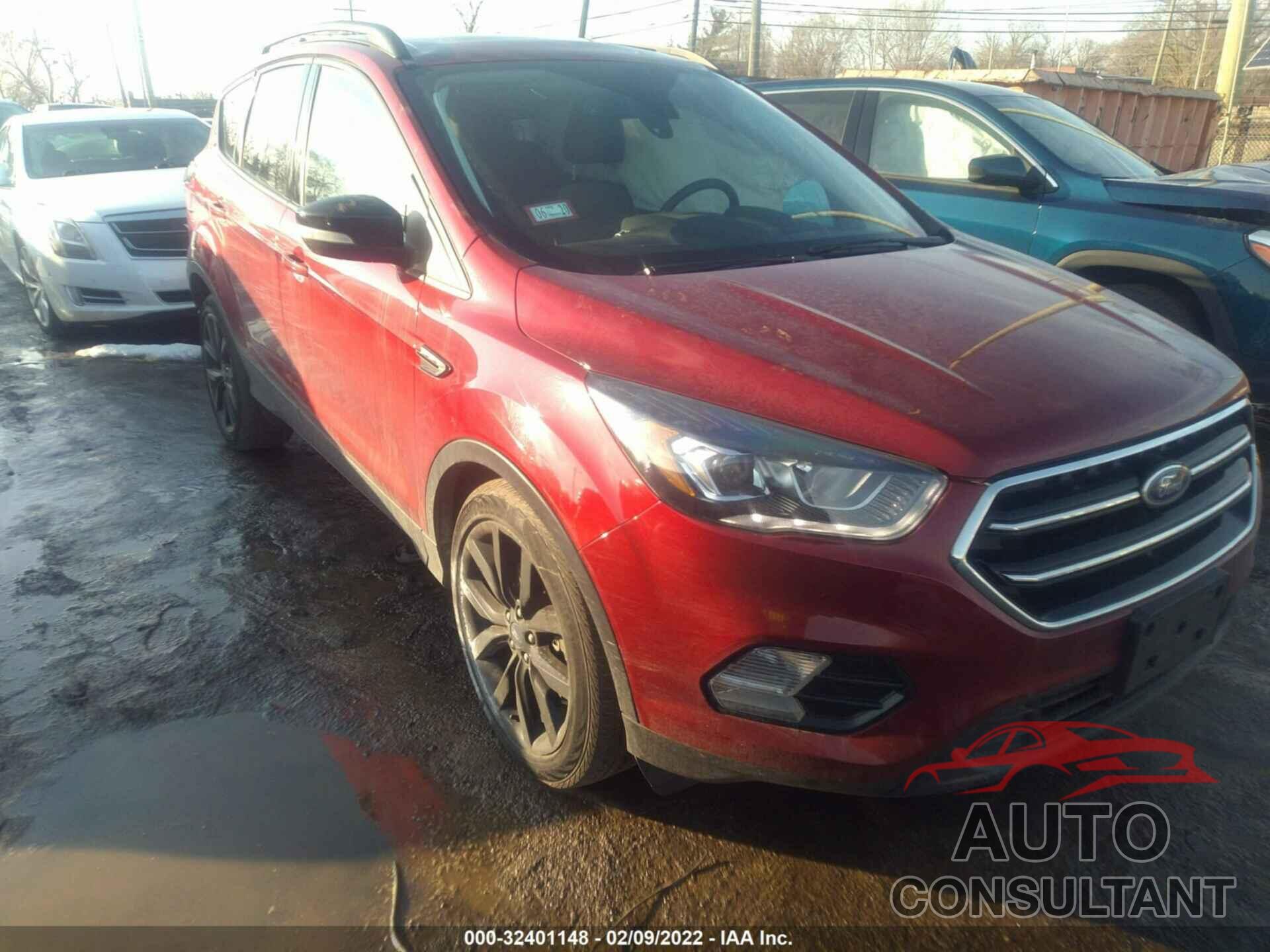 FORD ESCAPE 2017 - 1FMCU9JD8HUB14982