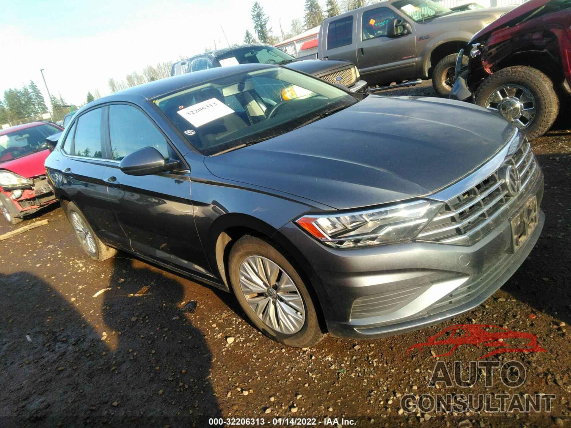 VOLKSWAGEN JETTA 2019 - 3VWC57BU3KM060939