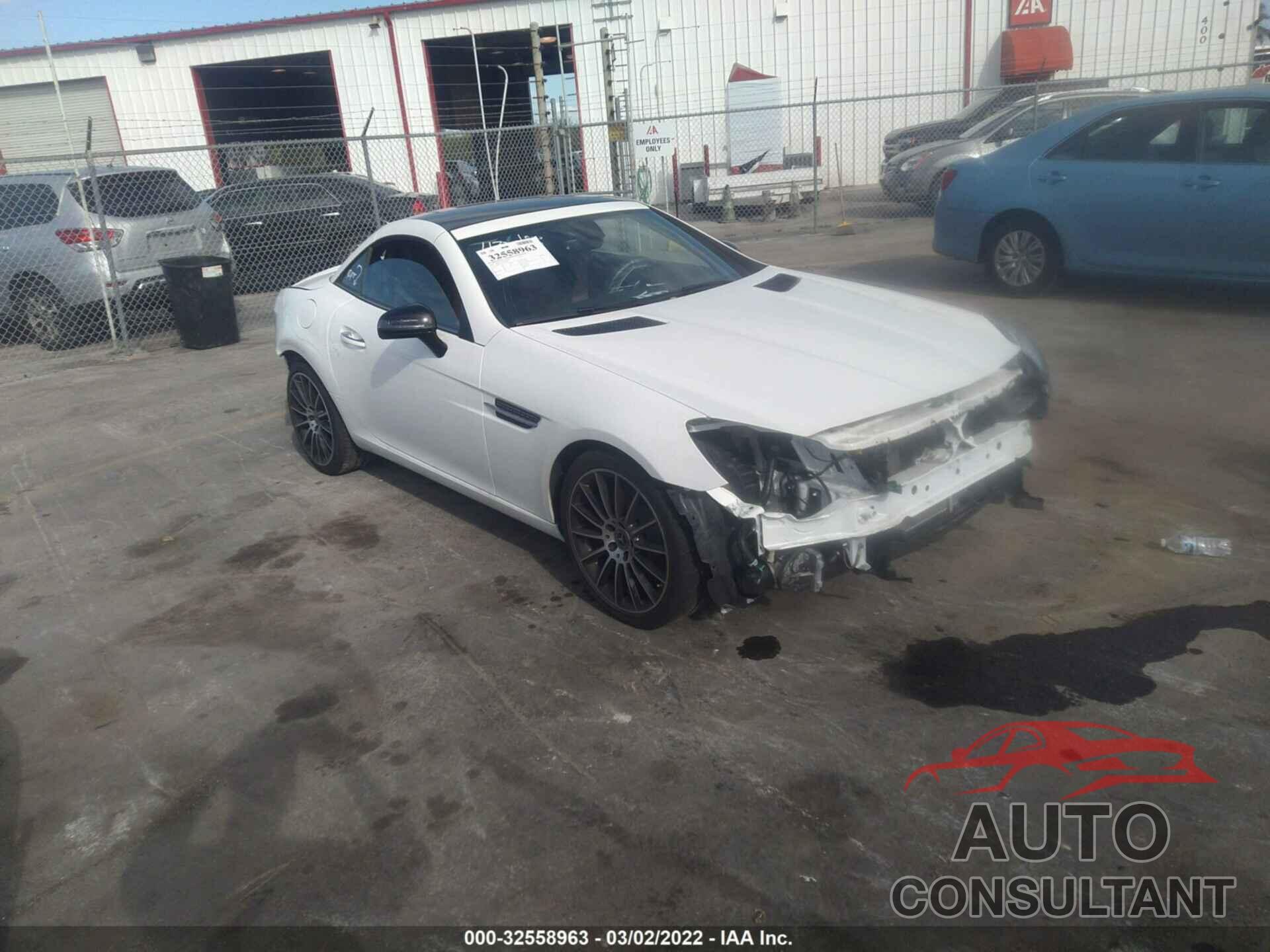 MERCEDES-BENZ SLC 2018 - WDDPK3JA3JF151582