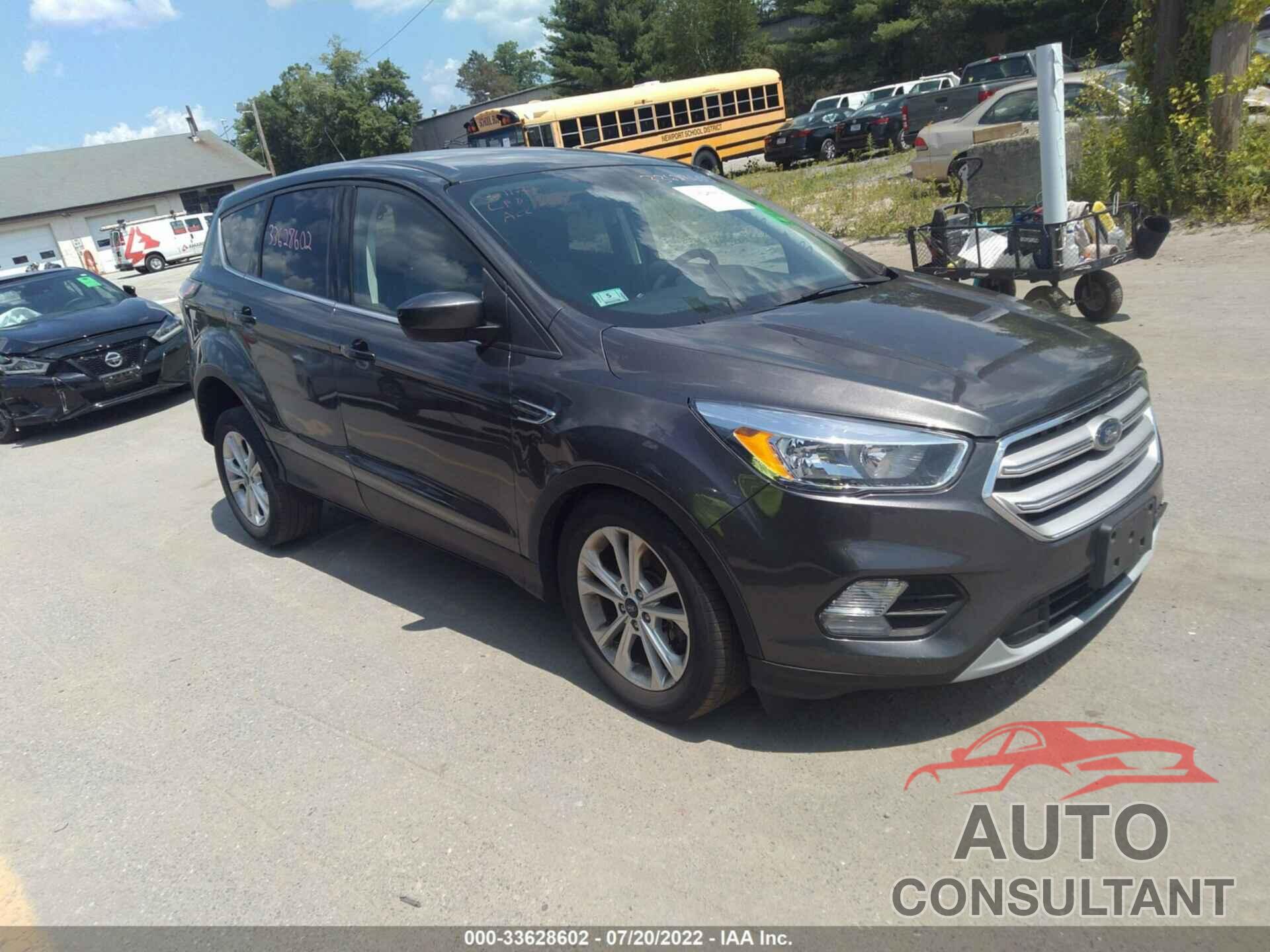 FORD ESCAPE 2017 - 1FMCU9GD5HUB33528