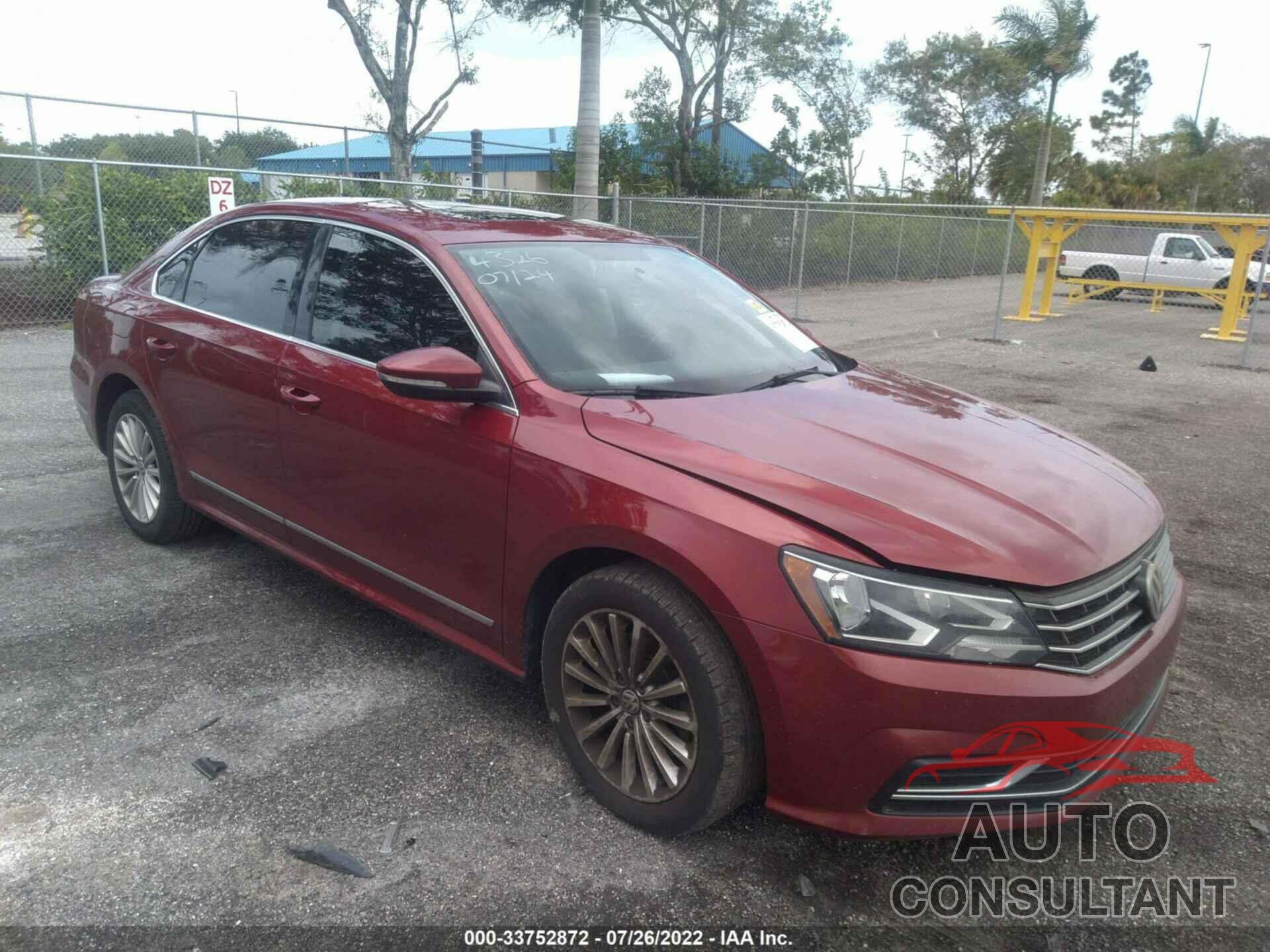 VOLKSWAGEN PASSAT 2016 - 1VWBT7A36GC024326