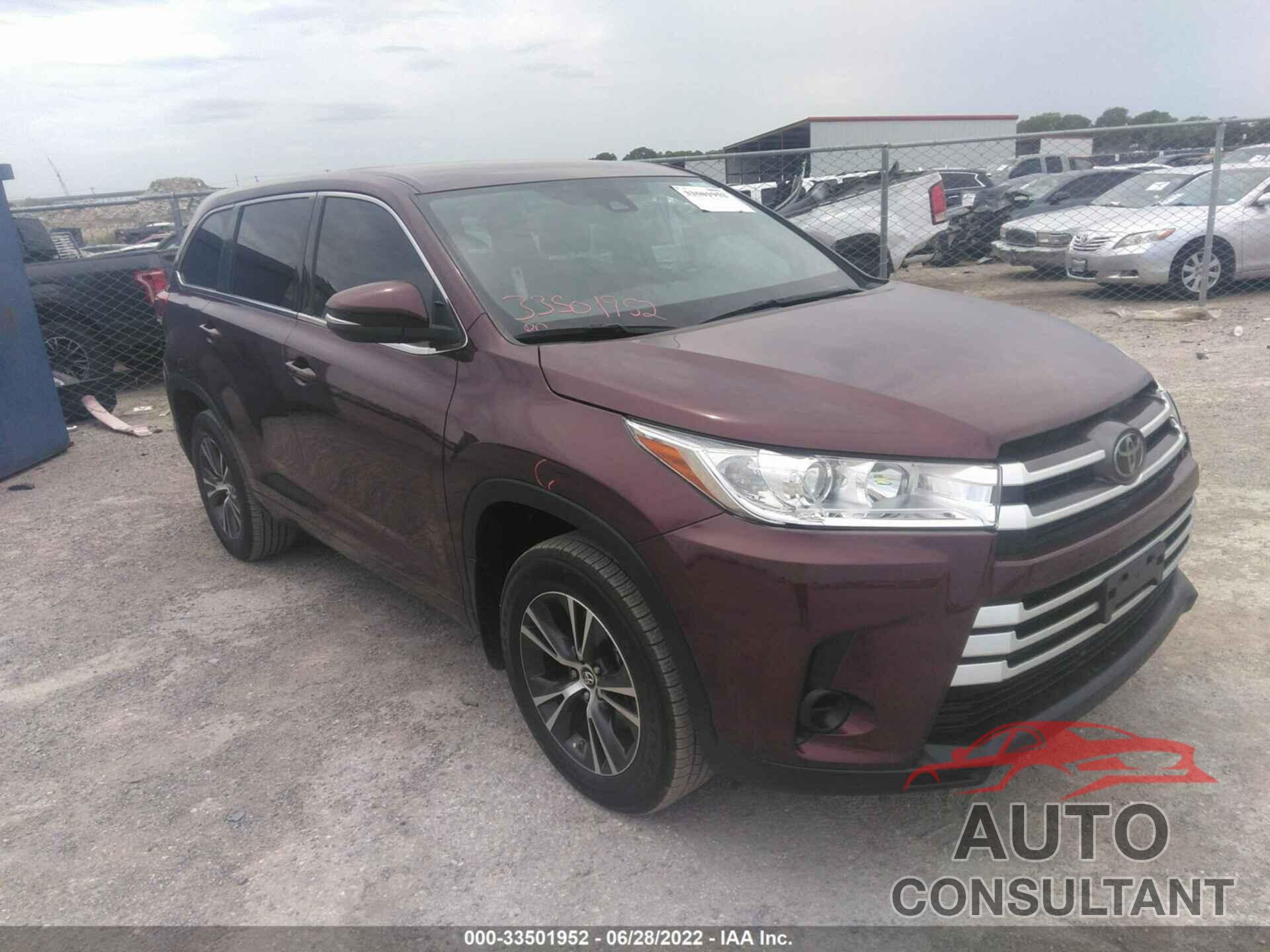 TOYOTA HIGHLANDER 2018 - 5TDZARFH1JS032833