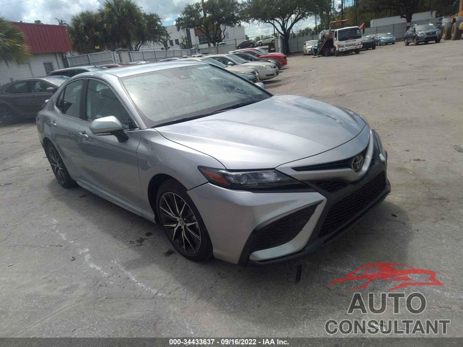 TOYOTA CAMRY 2022 - 4T1G11AK9NU718319