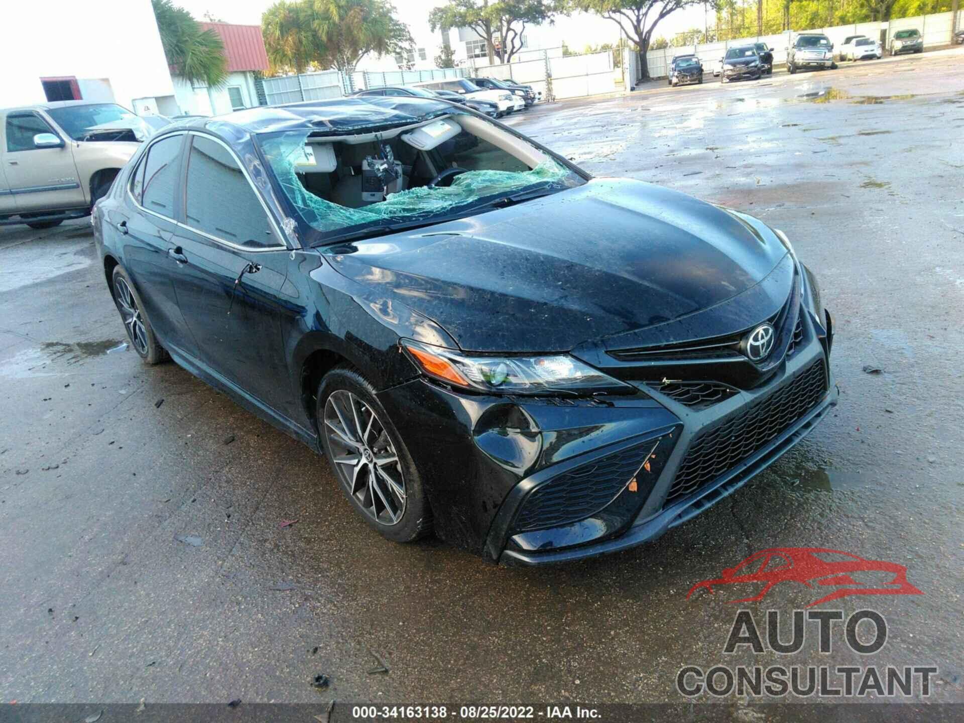 TOYOTA CAMRY 2022 - 4T1G11AKXNU629455