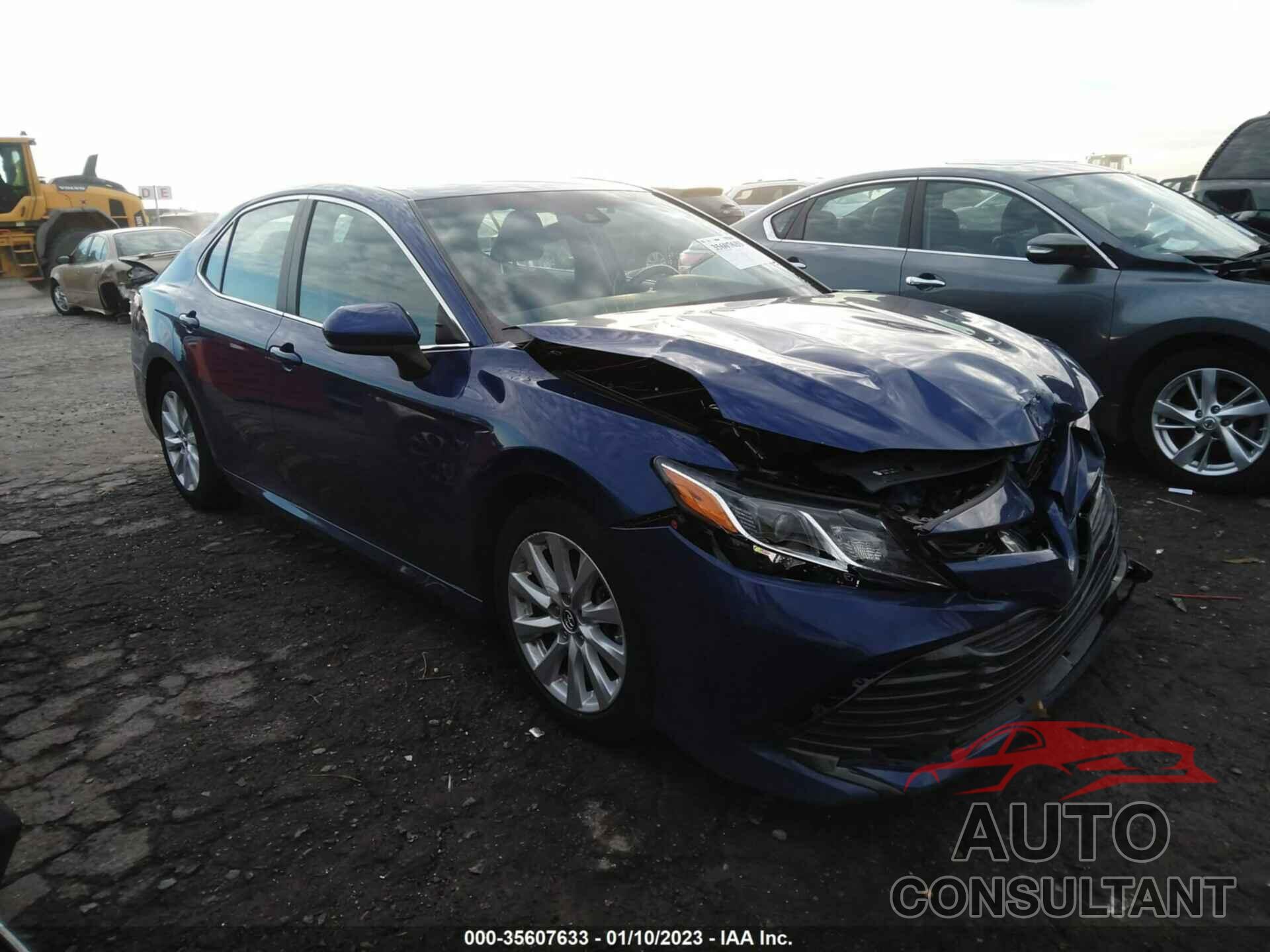 TOYOTA CAMRY 2018 - 4T1B11HK8JU642859