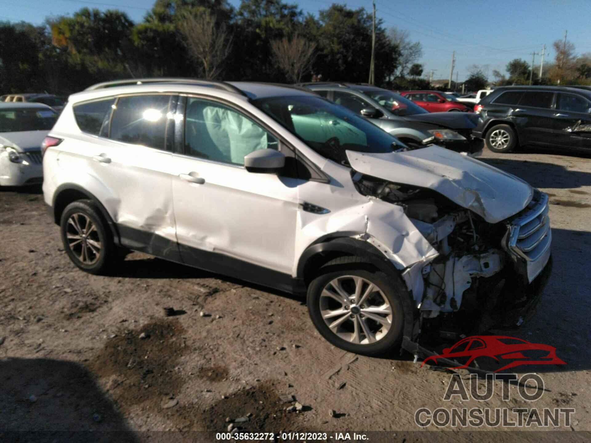FORD ESCAPE 2018 - 1FMCU9HD4JUB41477