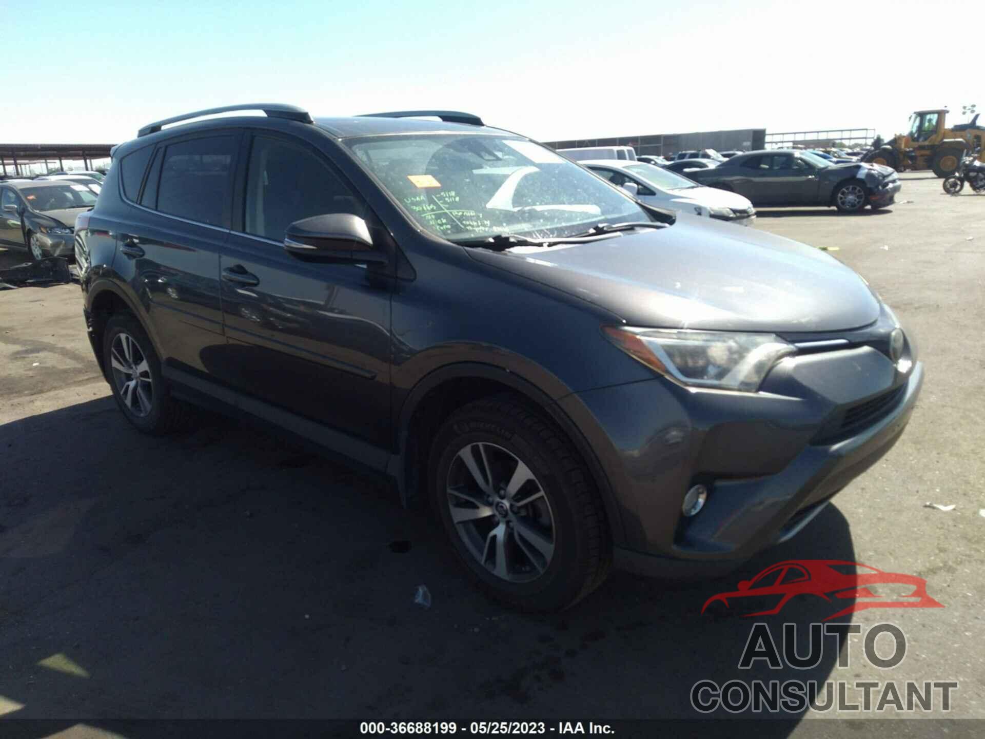 TOYOTA RAV4 2018 - JTMRFREV9JJ215127