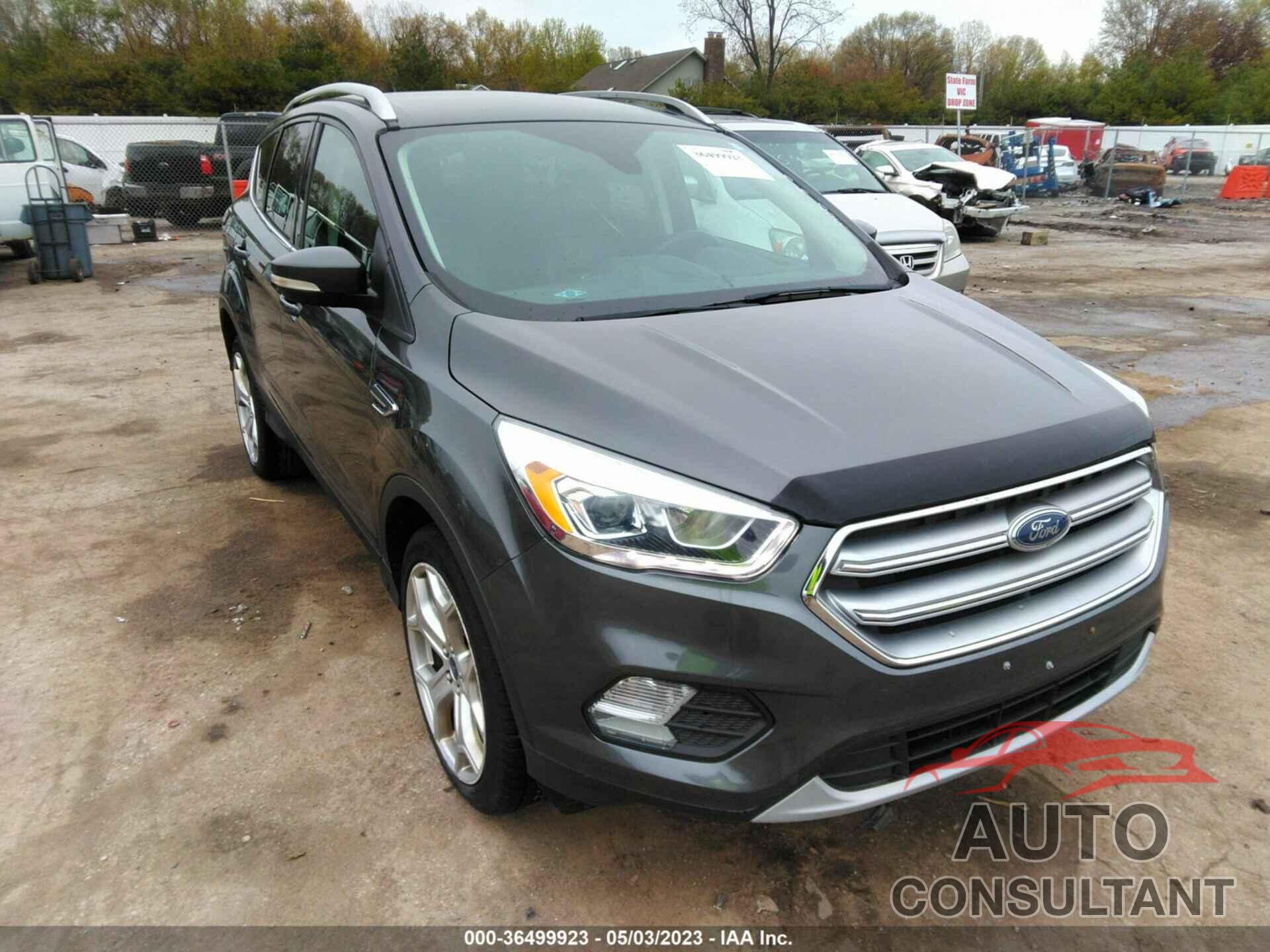 FORD ESCAPE 2017 - 1FMCU9J95HUE89563