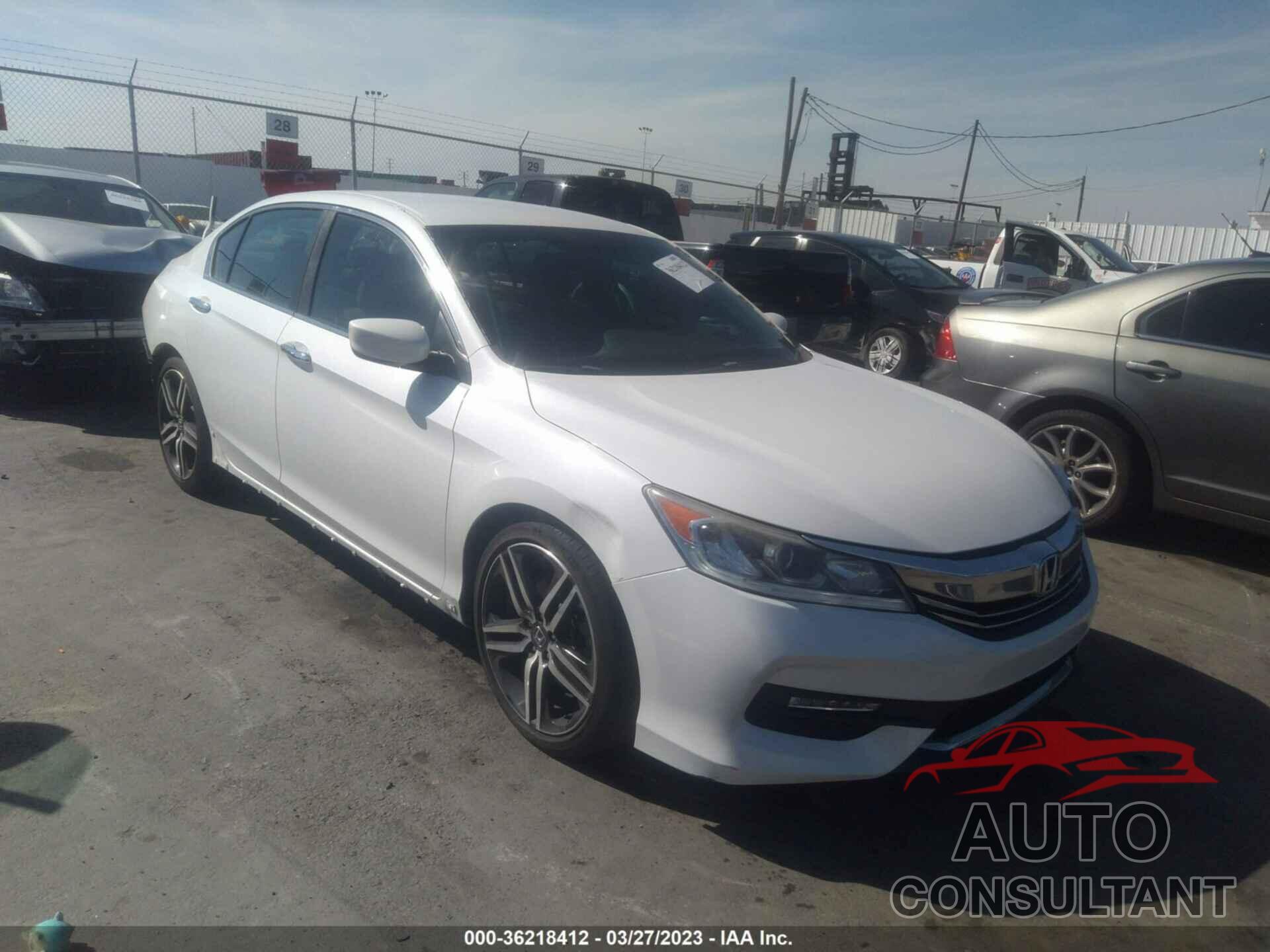 HONDA ACCORD SEDAN 2017 - 1HGCR2F56HA003686