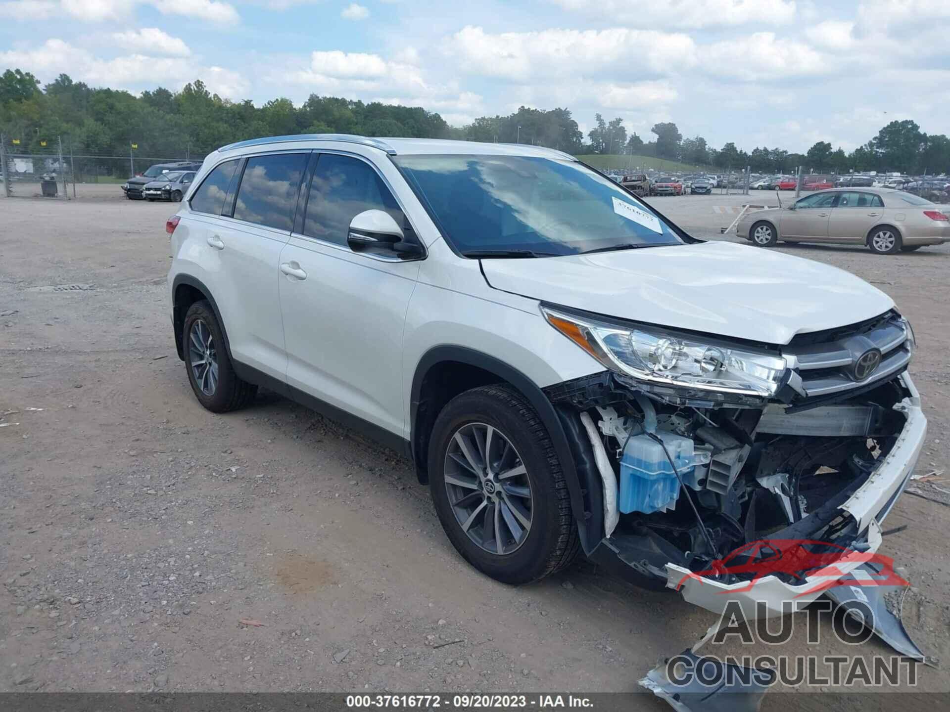 TOYOTA HIGHLANDER 2019 - 5TDJZRFH7KS580049