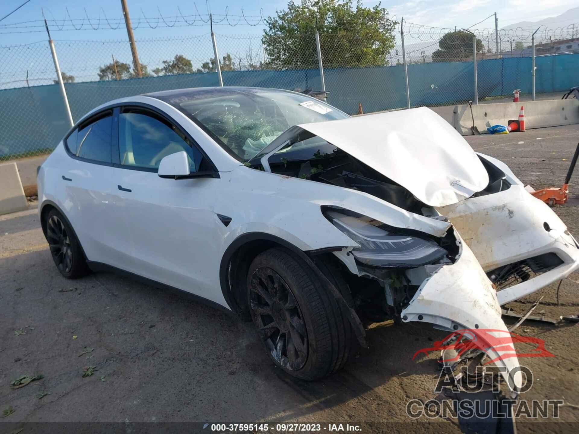 TESLA MODEL Y 2022 - 7SAYGDEE7NF507371