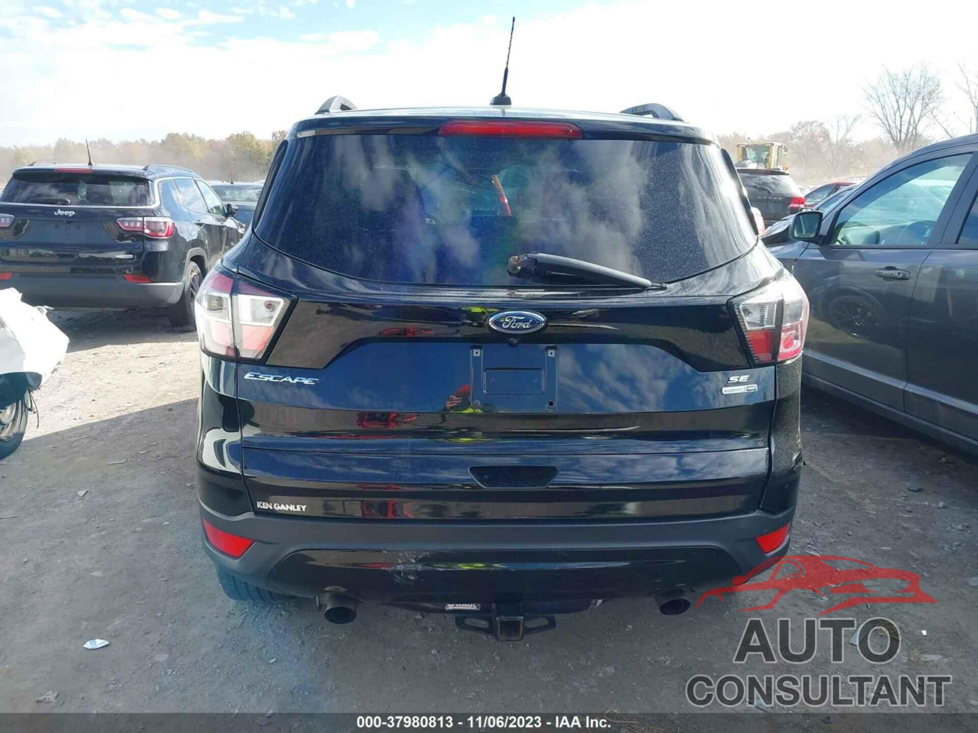 FORD ESCAPE 2017 - 1FMCU9G92HUB76249