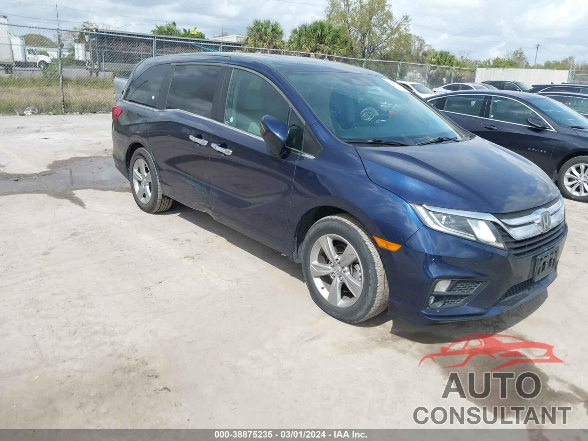 HONDA ODYSSEY 2018 - 5FNRL6H74JB025361