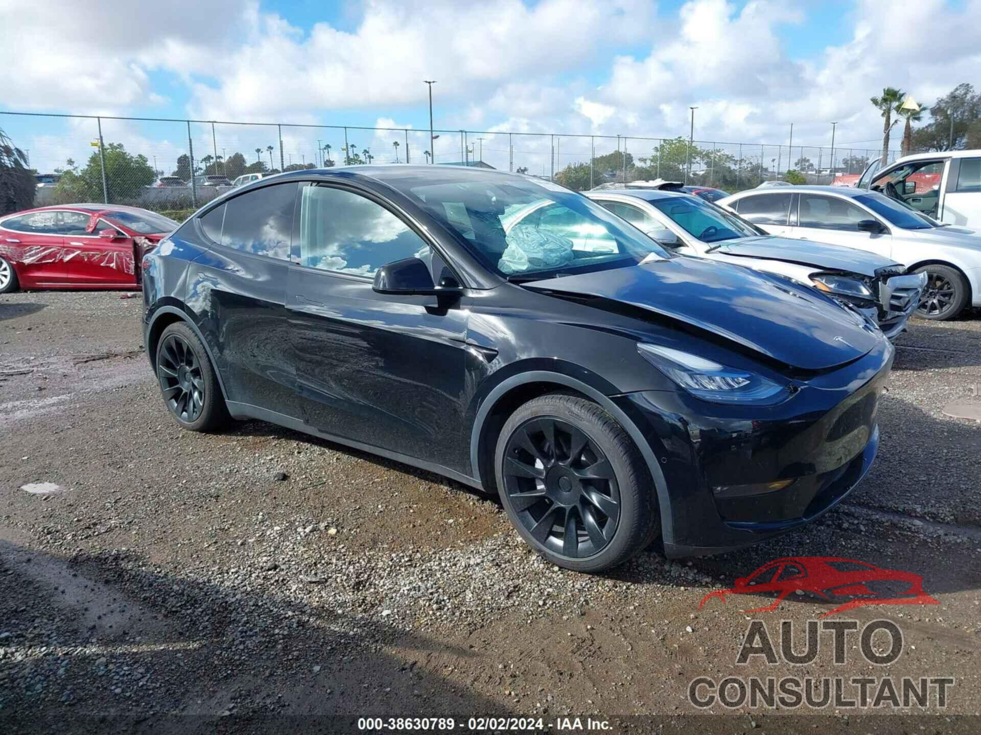 TESLA MODEL Y 2021 - 5YJYGAEE2MF214150