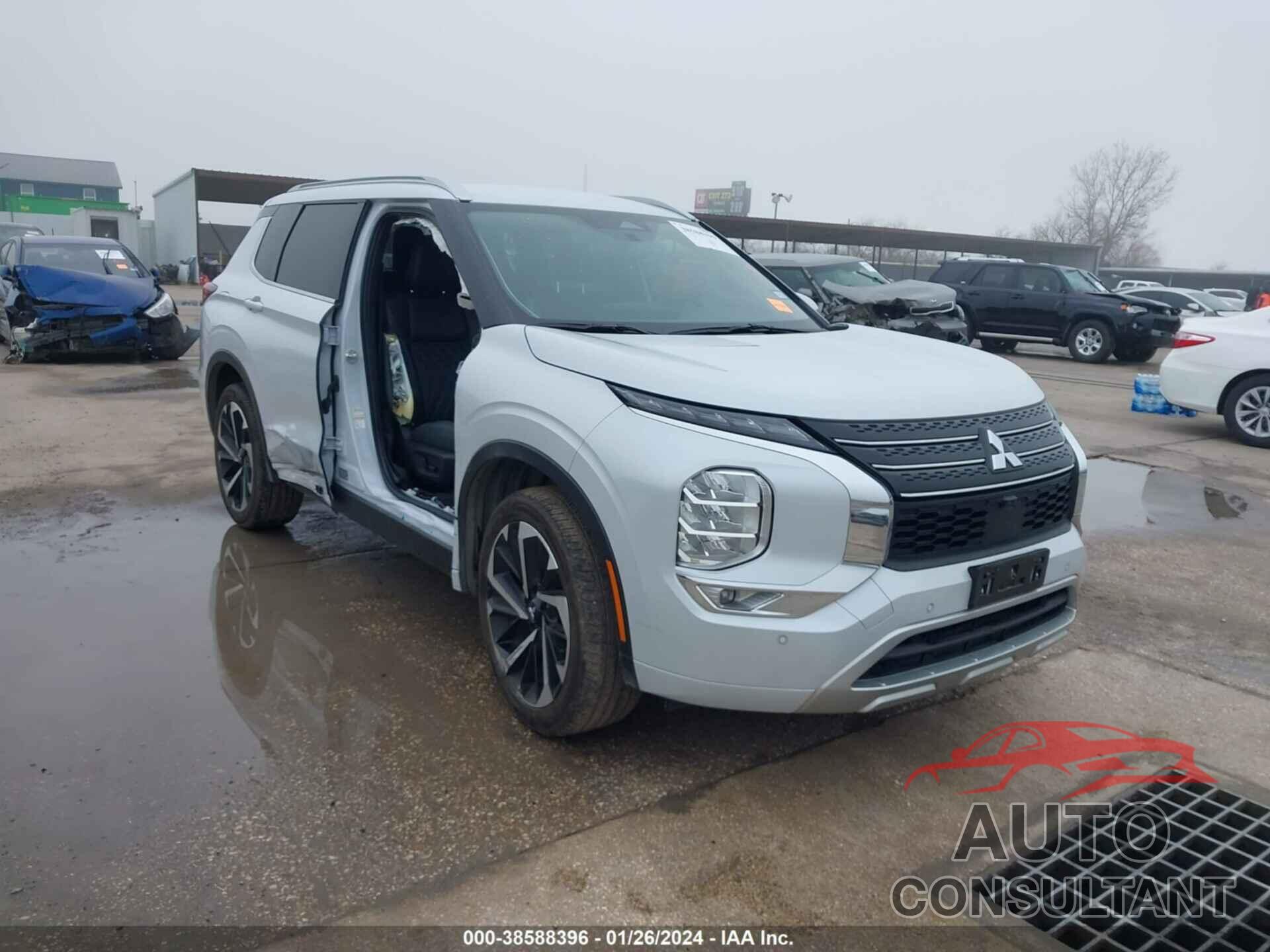 MITSUBISHI OUTLANDER 2023 - JA4J3VA87PZ021344