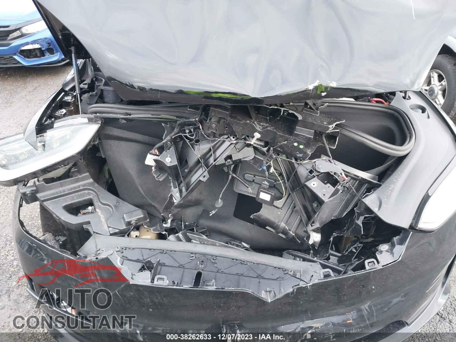 TESLA MODEL X 2023 - 7SAXCBE68PF383473