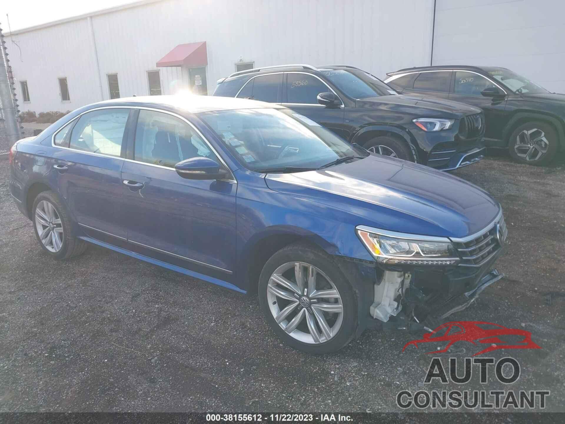 VOLKSWAGEN PASSAT 2017 - 1VWGT7A36HC040985
