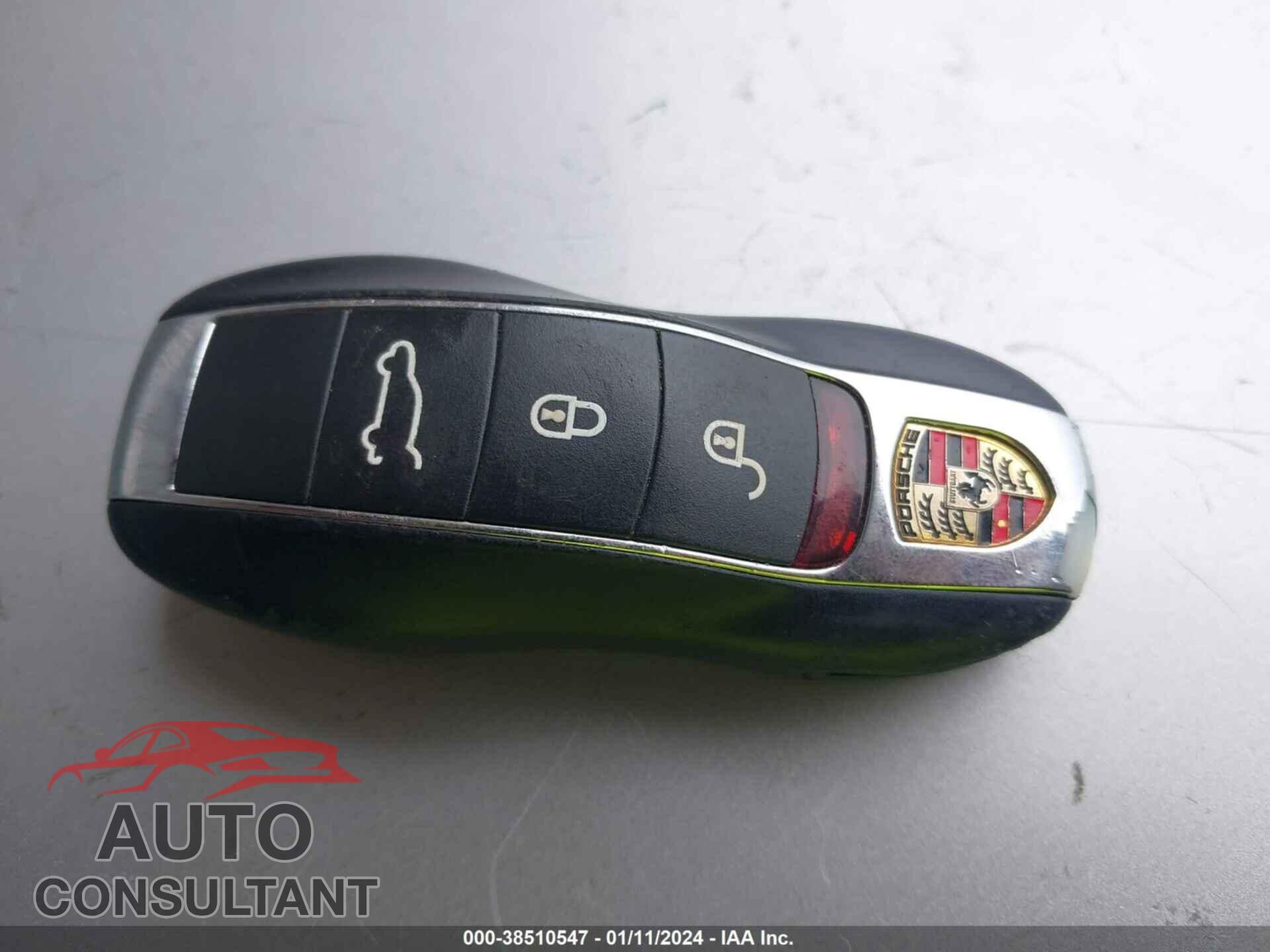 PORSCHE CAYENNE 2016 - WP1AA2A21GLA03624