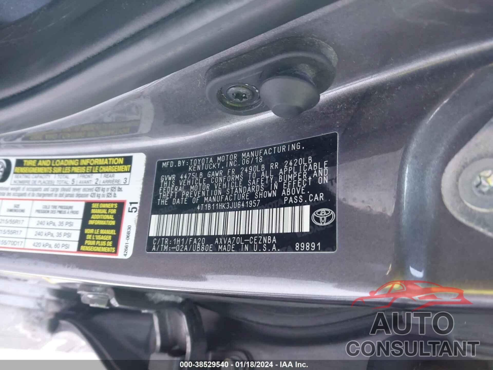 TOYOTA CAMRY 2018 - 4T1B11HK3JU641957