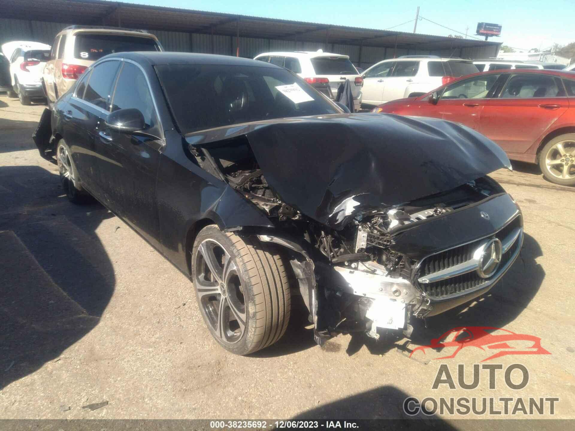 MERCEDES-BENZ C 300 2023 - W1KAF4GB6PR092115