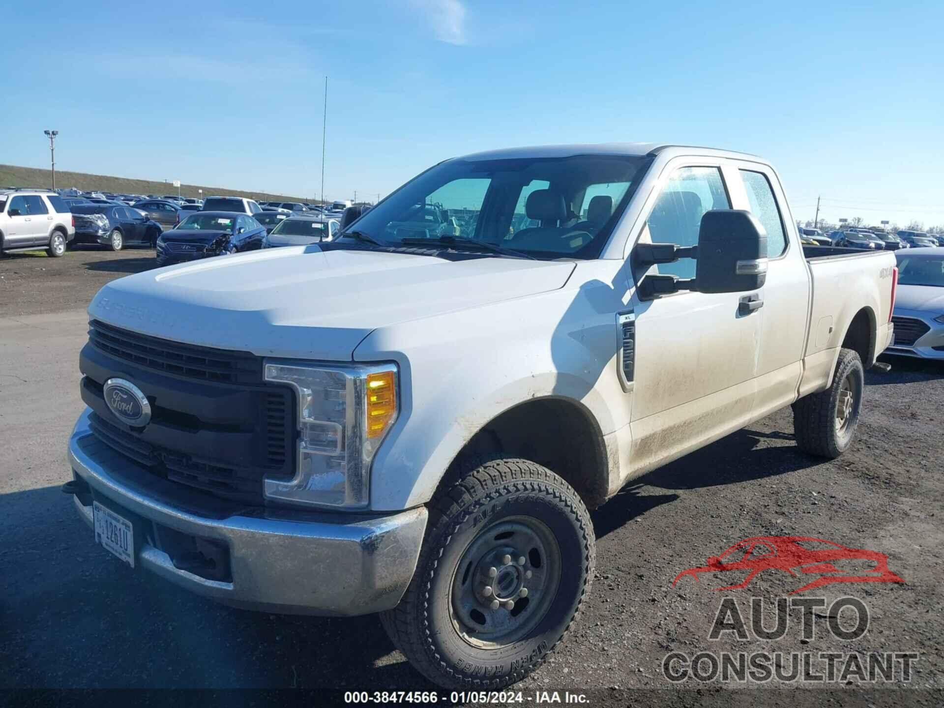 FORD F-350 2017 - 1FT8X3B65HEE07554