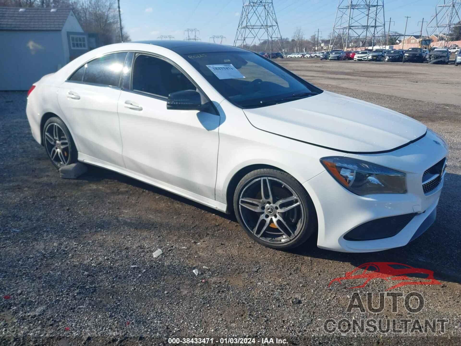 MERCEDES-BENZ CLA 250 2018 - WDDSJ4GB0JN695854