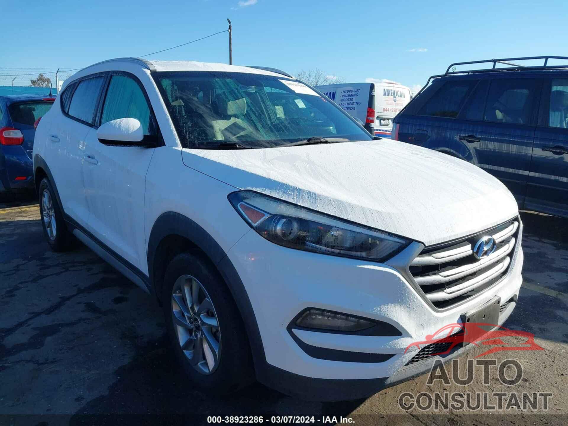 HYUNDAI TUCSON 2018 - KM8J33A4XJU670787