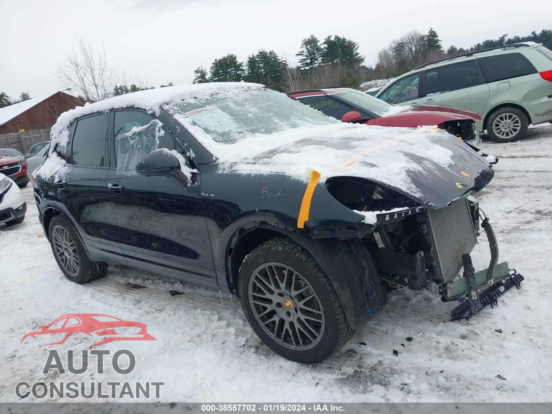 PORSCHE CAYENNE 2017 - WP1AA2A21HKA89038