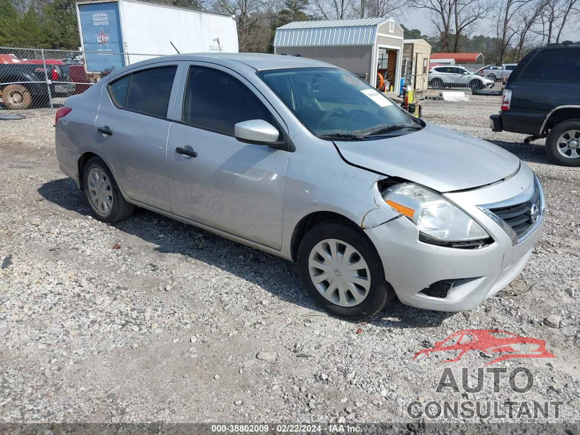 NISSAN VERSA 2018 - 3N1CN7AP3JL808658