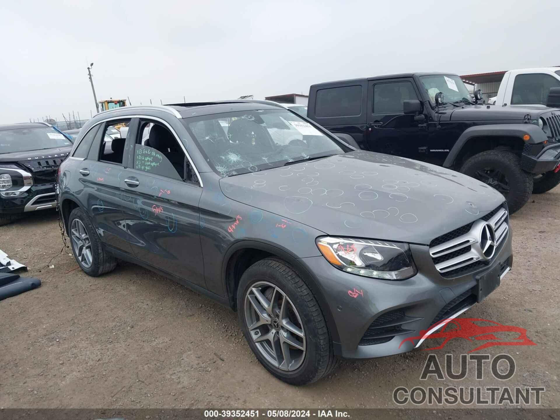 MERCEDES-BENZ GLC 300 2018 - WDC0G4JB8JV081198