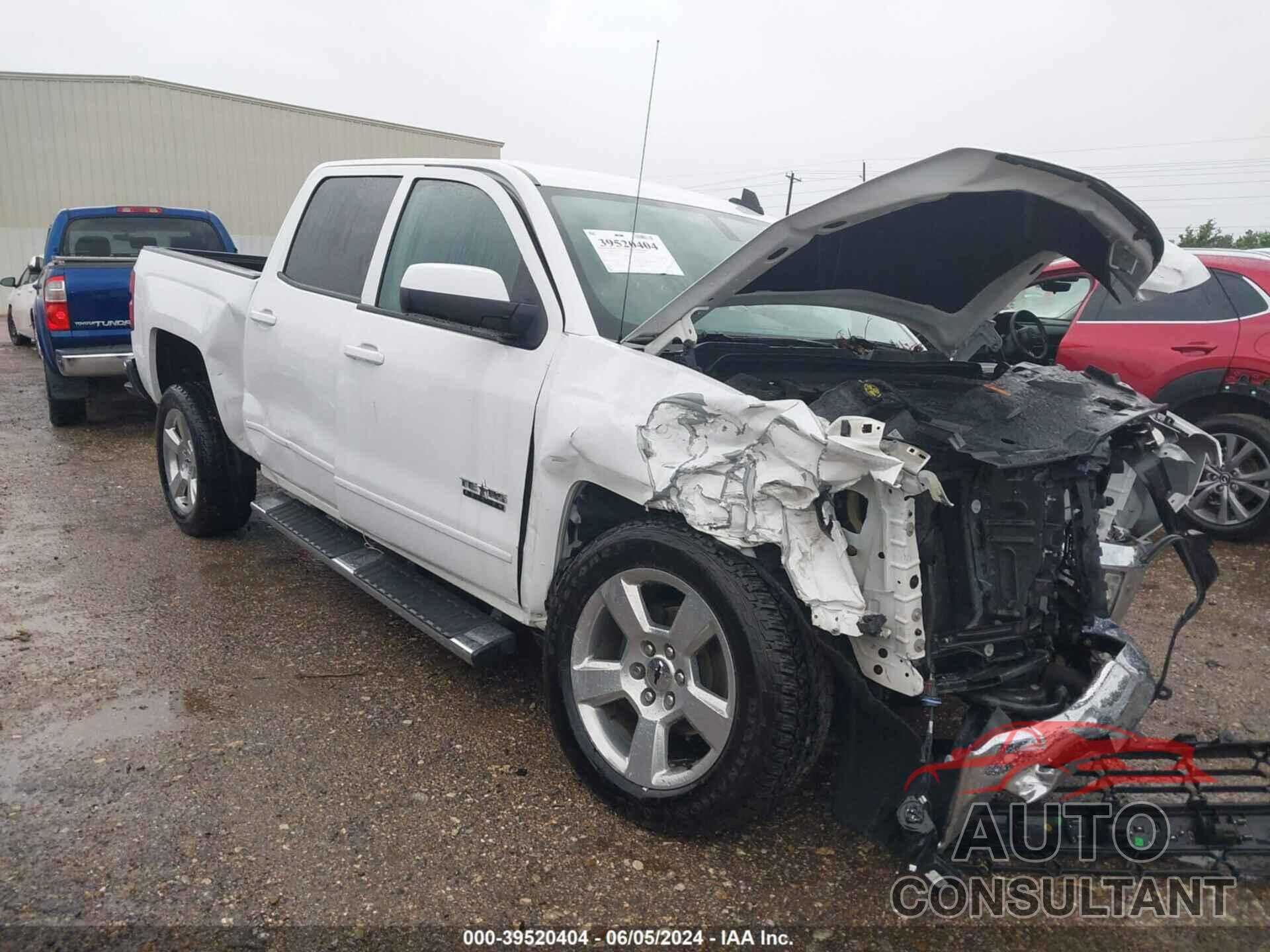 CHEVROLET SILVERADO 1500 2018 - 3GCPCREC2JG327140