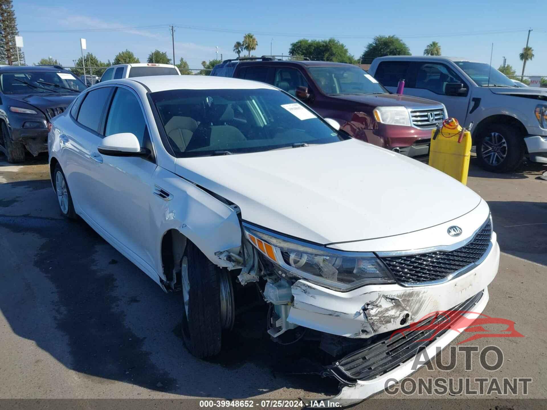 KIA OPTIMA 2017 - KNAGT4L38H5157211