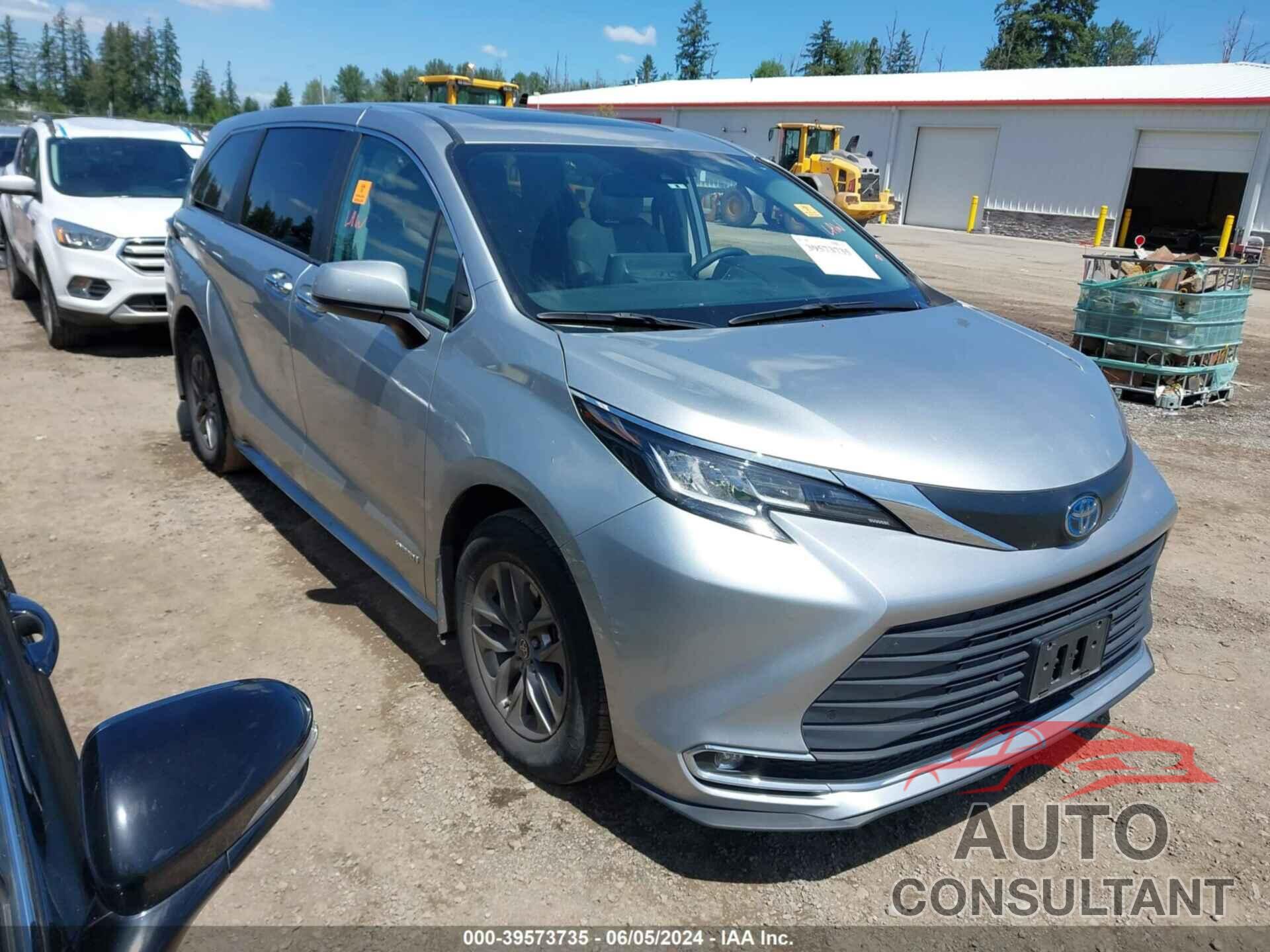 TOYOTA SIENNA 2021 - 5TDYSKFC8MS039495