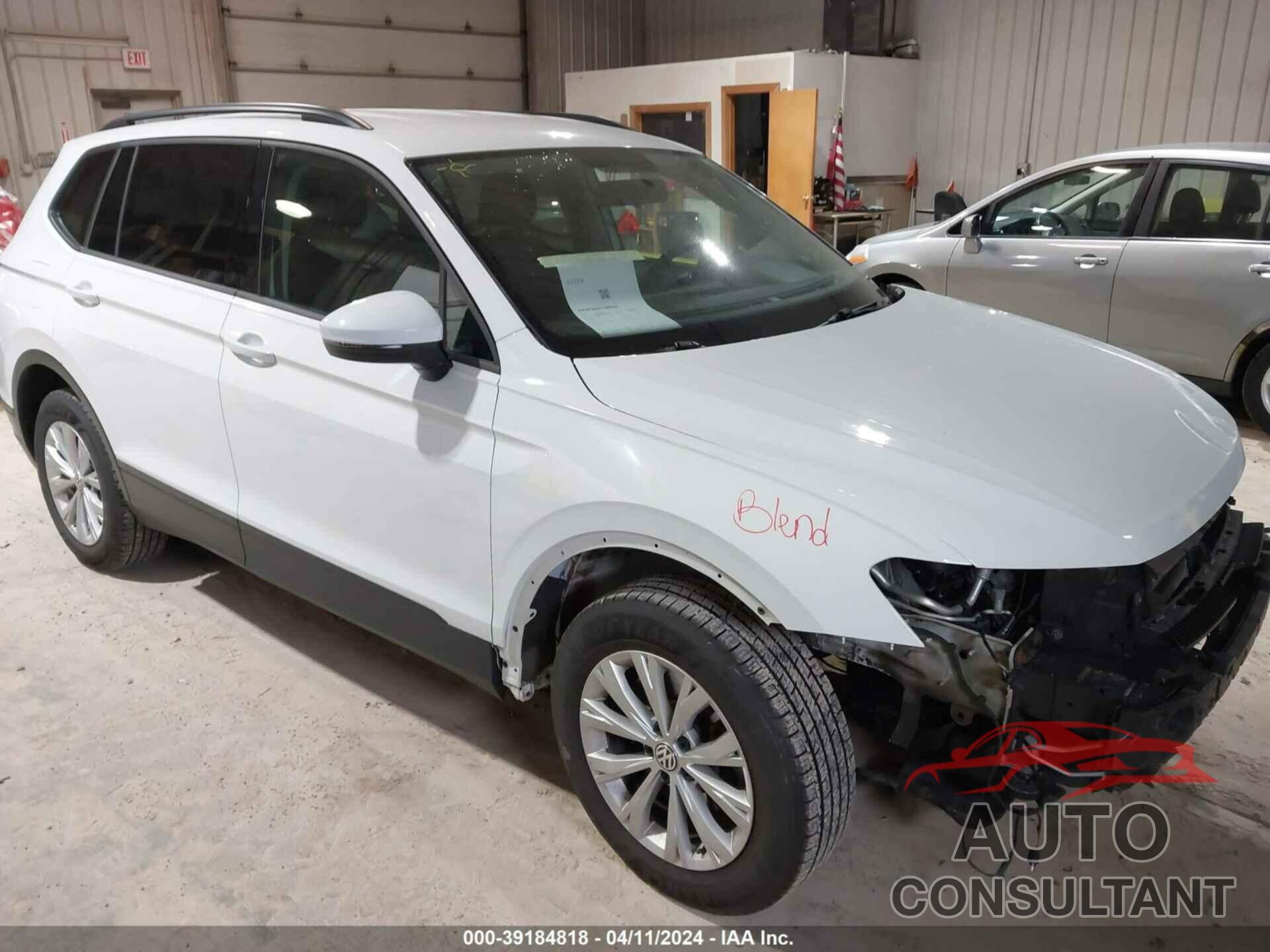 VOLKSWAGEN TIGUAN 2018 - 3VV0B7AX6JM079995