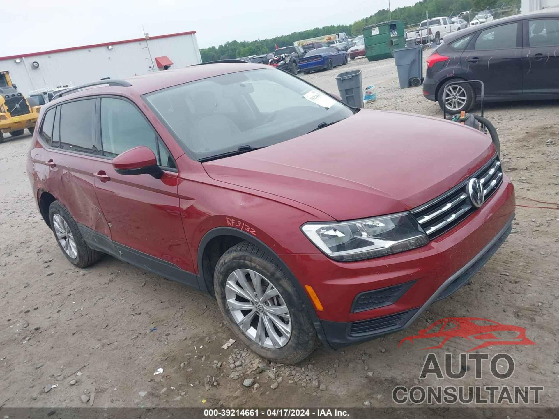 VOLKSWAGEN TIGUAN 2018 - 3VV1B7AX1JM124944