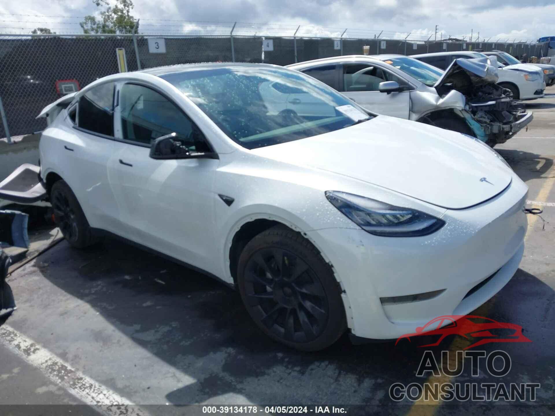 TESLA MODEL Y 2023 - 7SAYGDEE1PA050928