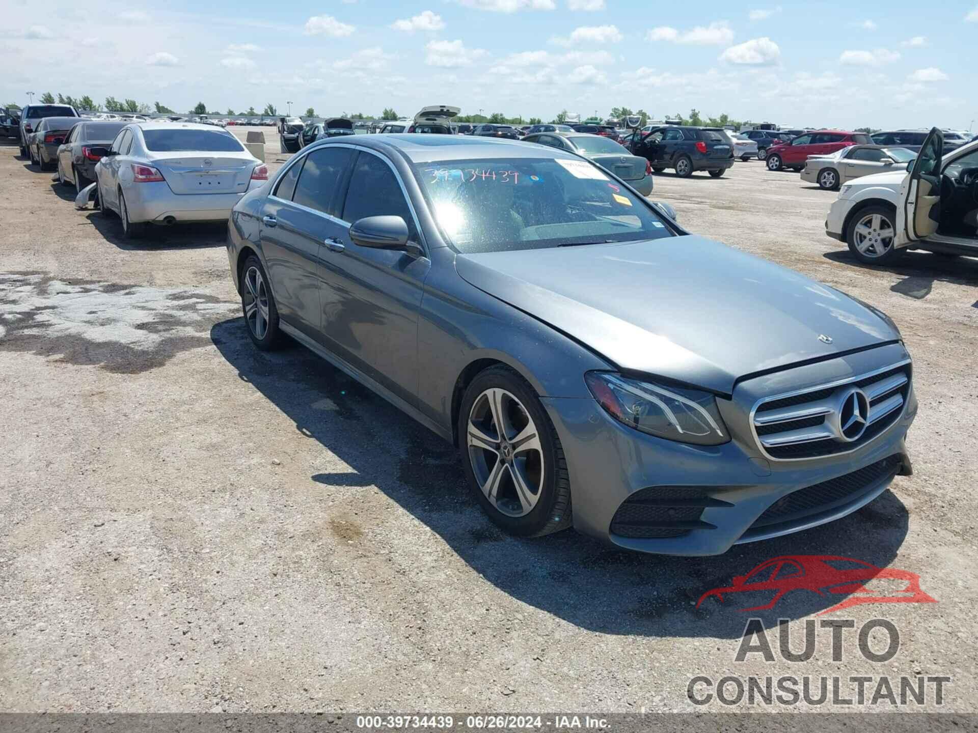 MERCEDES-BENZ E 300 2019 - WDDZF4JB0KA660362