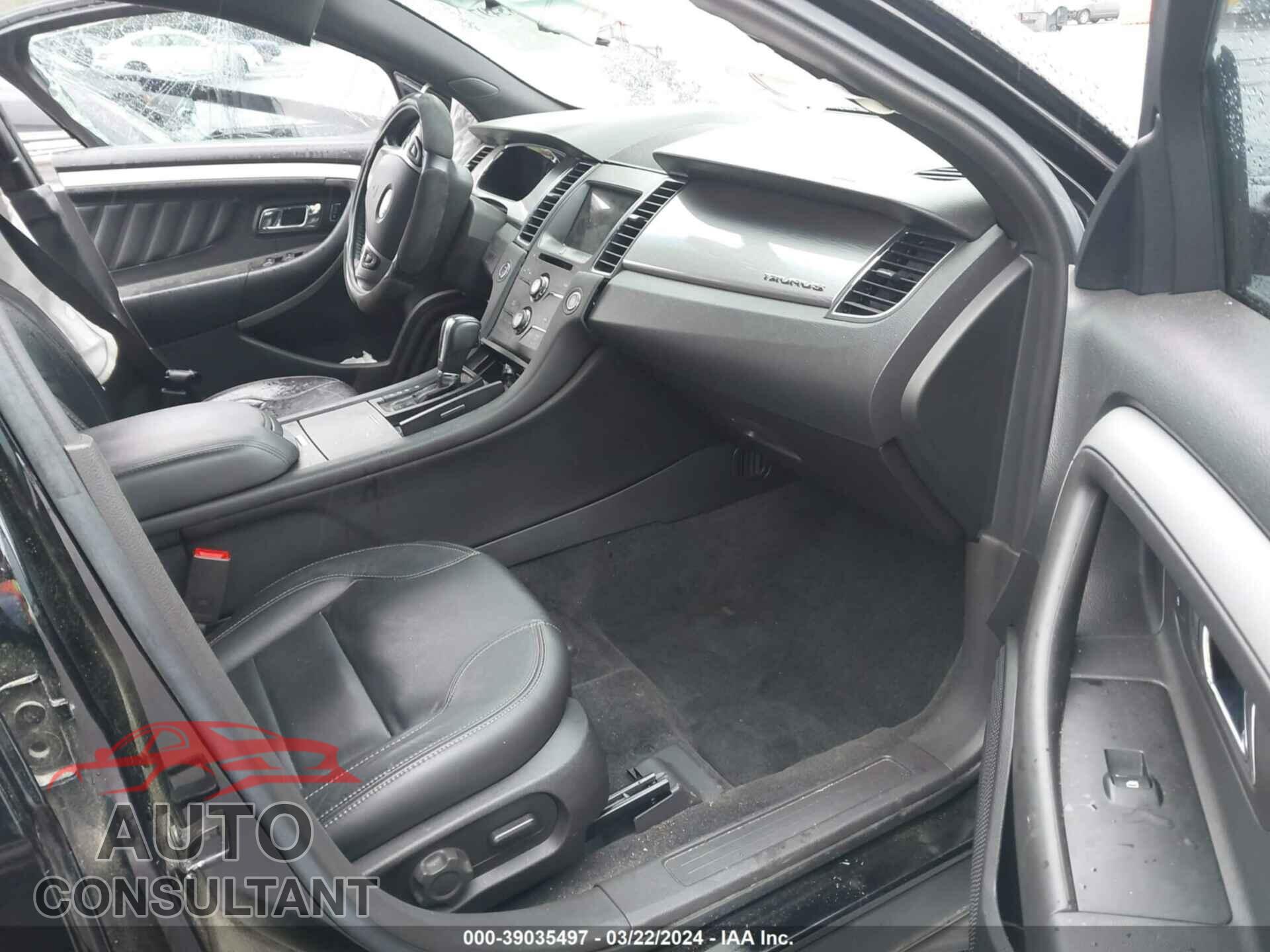 FORD TAURUS 2017 - 1FAHP2E84HG125648