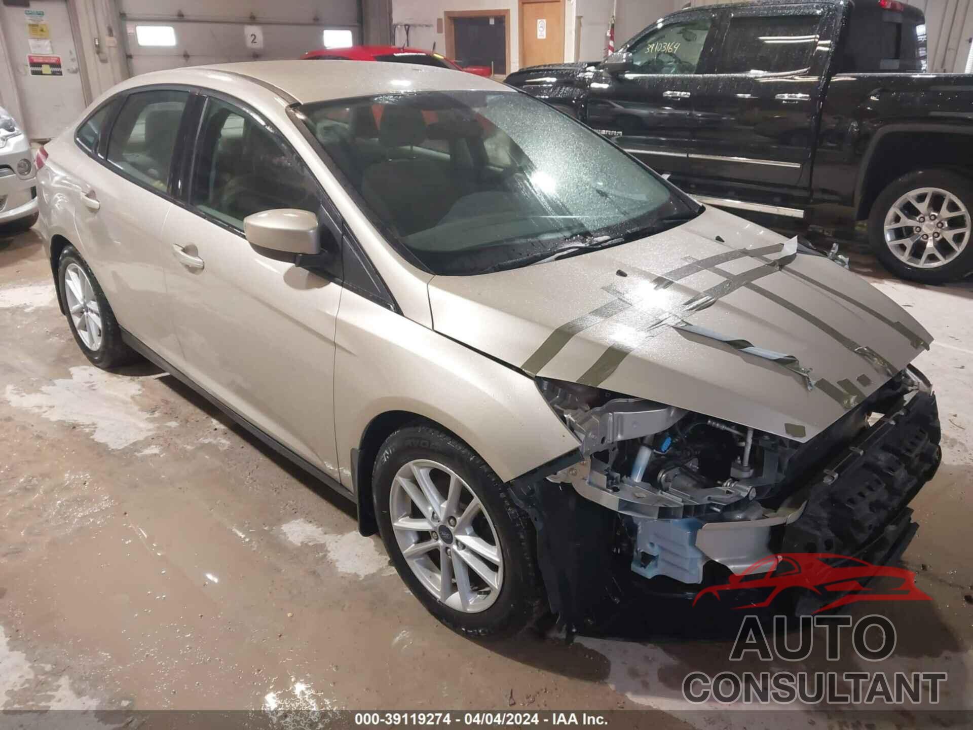 FORD FOCUS 2018 - 1FADP3F26JL257144