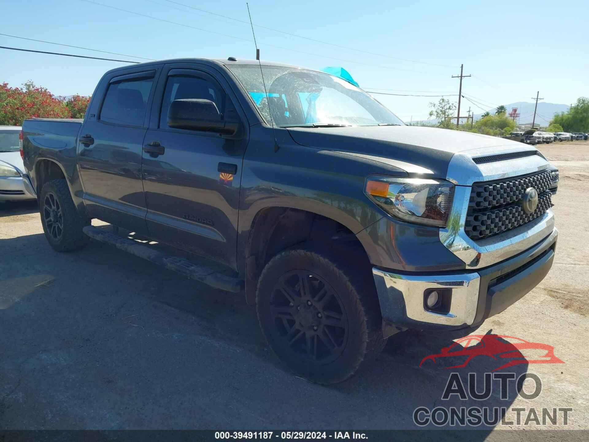 TOYOTA TUNDRA 2018 - 5TFDW5F11JX760752