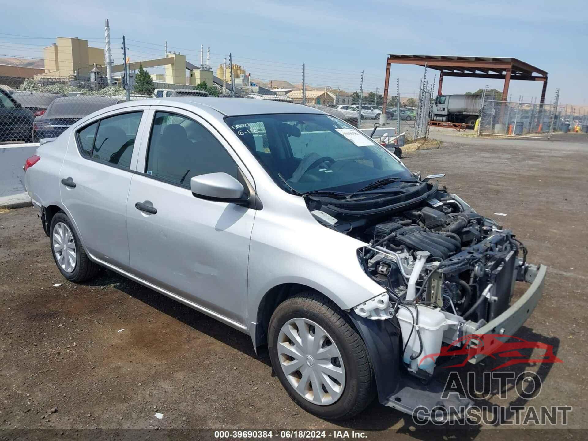 NISSAN VERSA 2017 - 3N1CN7AP4HL834437