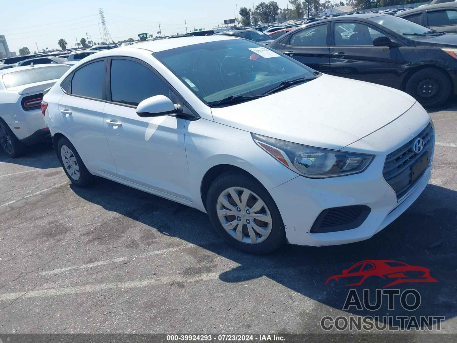 HYUNDAI ACCENT 2018 - 3KPC24A3XJE012947