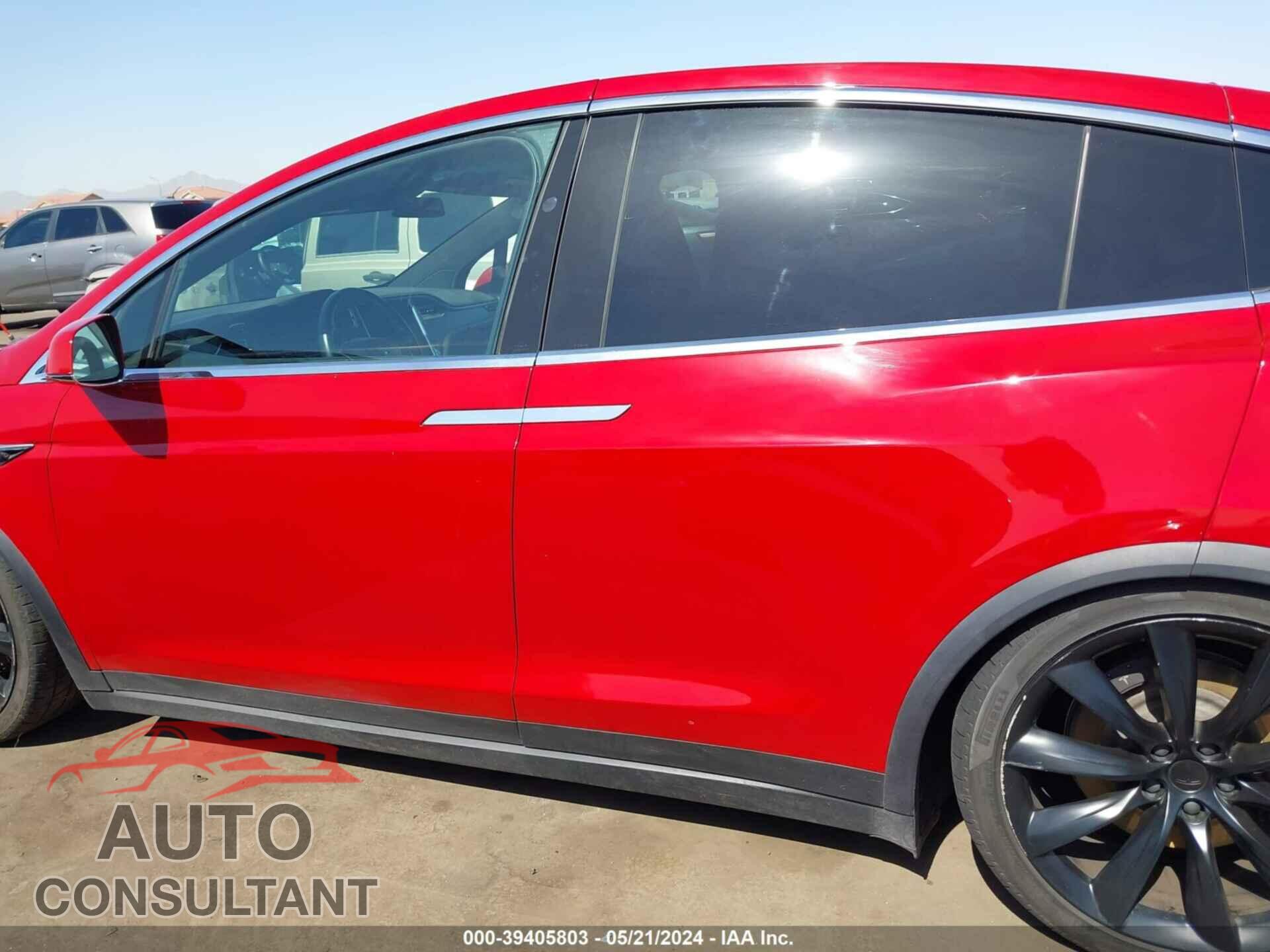TESLA MODEL X 2016 - 5YJXCBE21GF027862