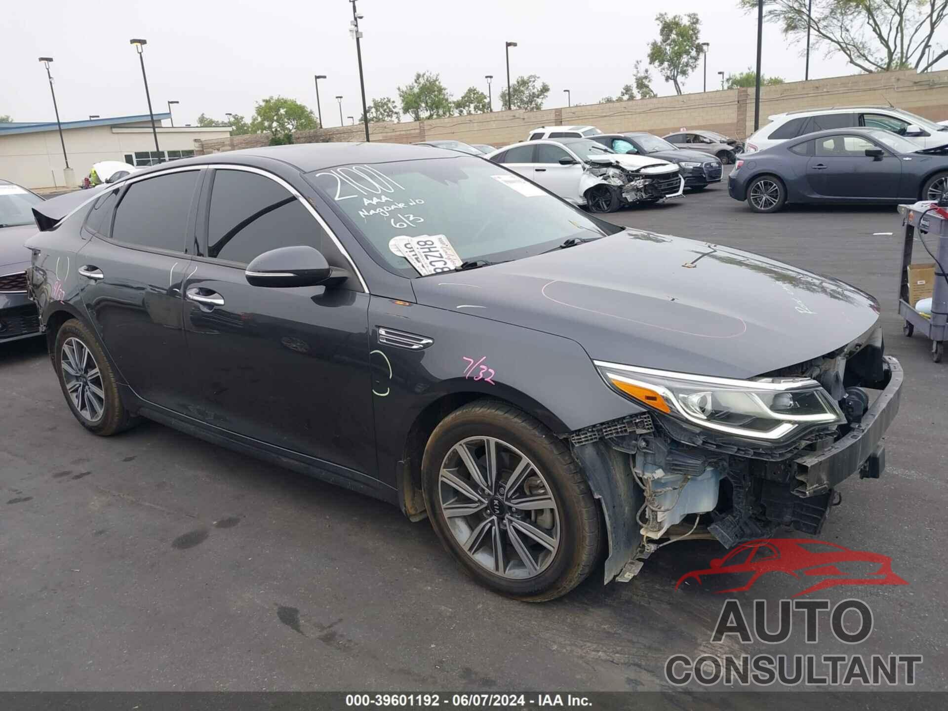 KIA OPTIMA 2019 - 5XXGU4L19KG325892
