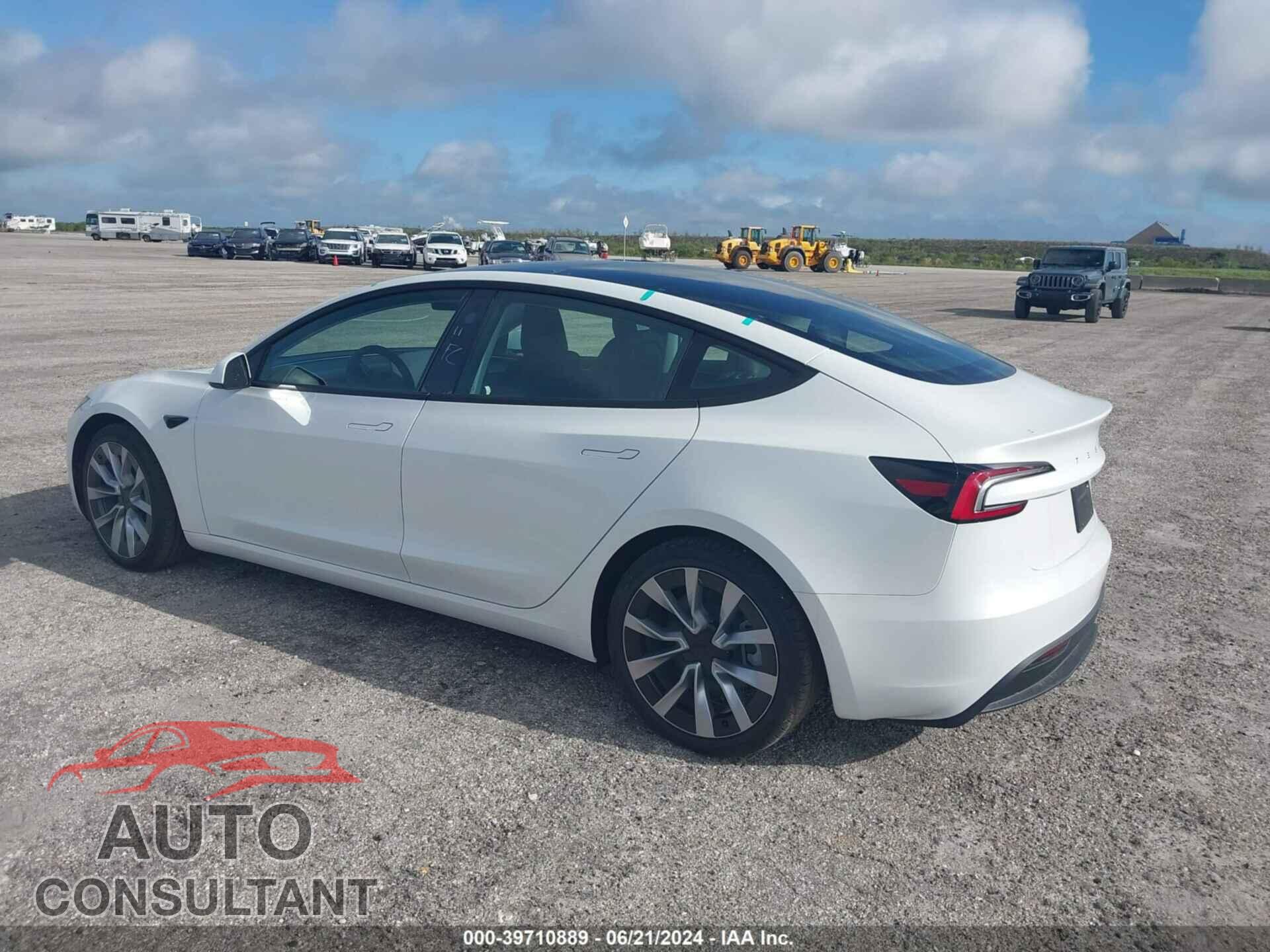 TESLA MODEL 3 2024 - 5YJ3E1EA0RF751037