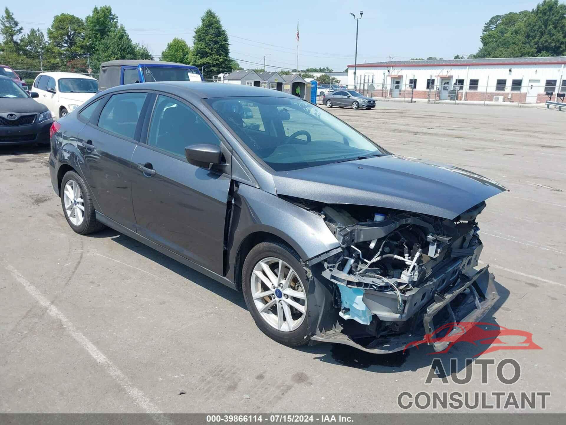 FORD FOCUS 2018 - 1FADP3F26JL290712