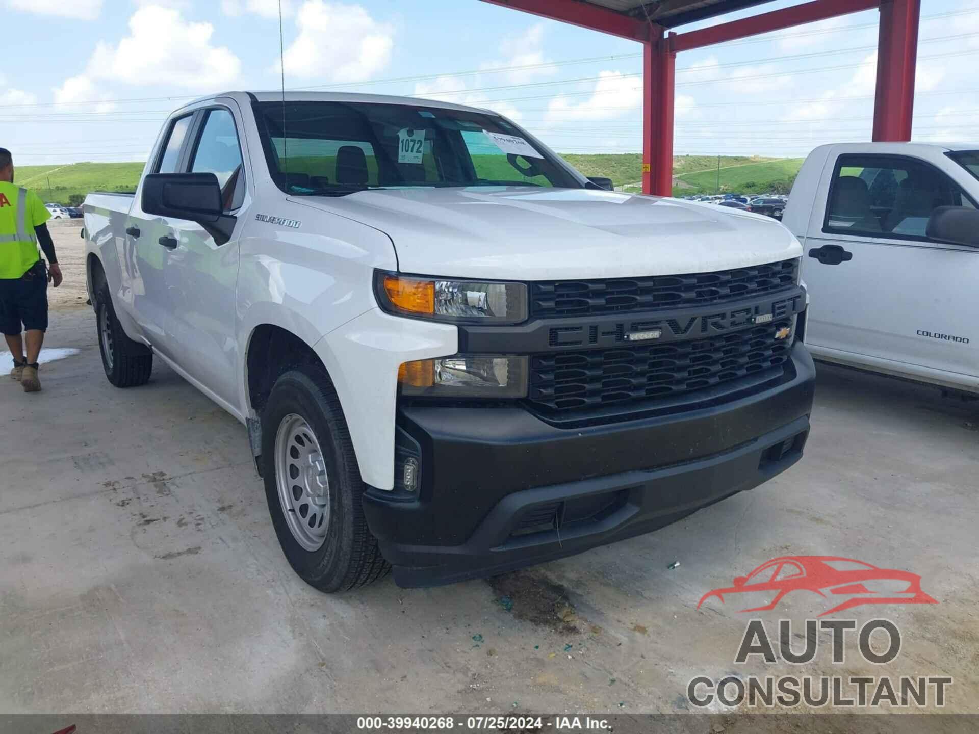 CHEVROLET SILVERADO 1500 2019 - 1GCRWAEH0KZ290166