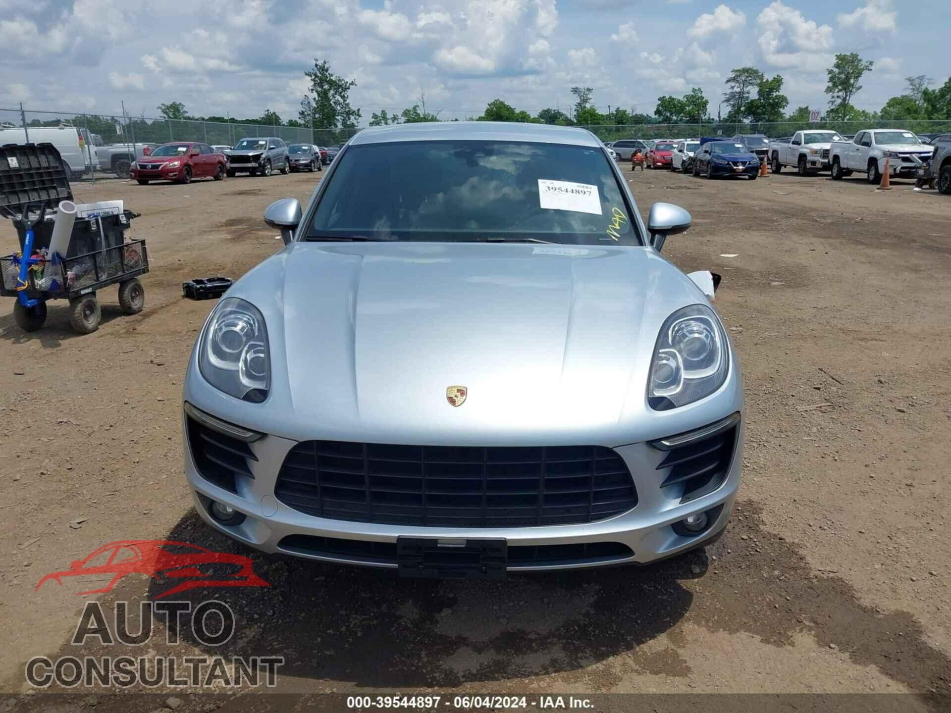 PORSCHE MACAN 2017 - WP1AA2A55HLB06315