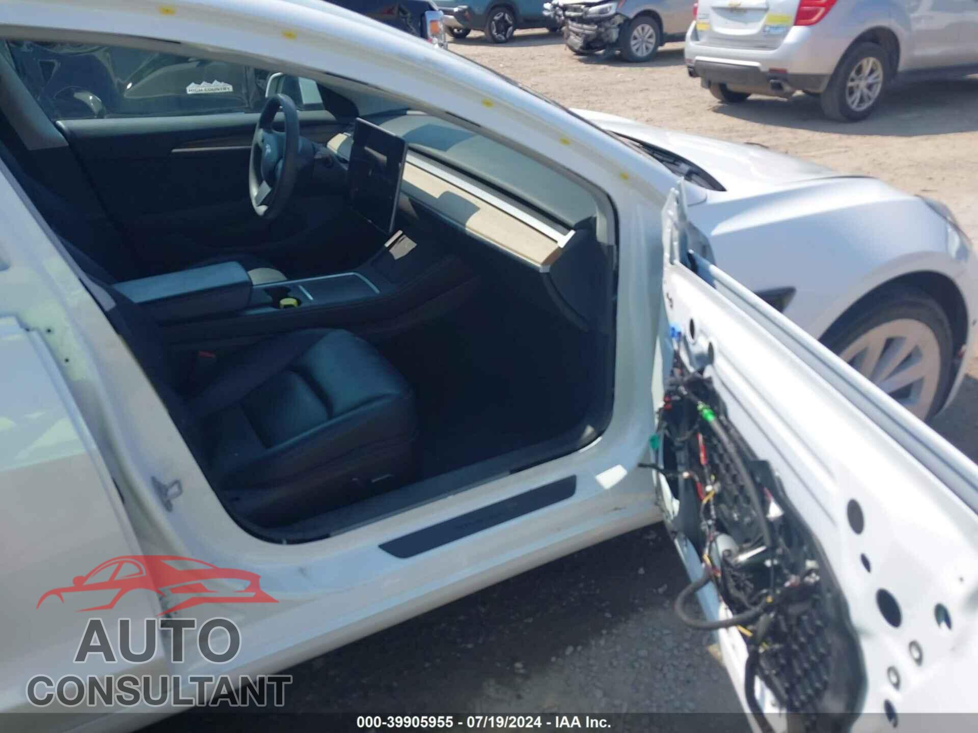 TESLA MODEL 3 2021 - 5YJ3E1EAXMF028143